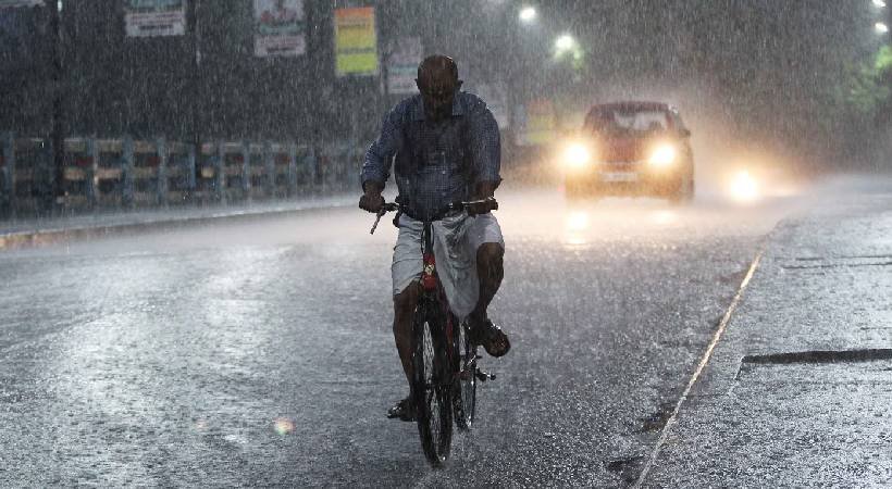 Heavy-rains-in-Kerala-alerts-issued-in-various-districts
